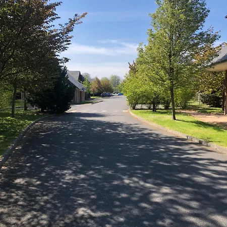 En Résidence Avec Parking * Équemauville